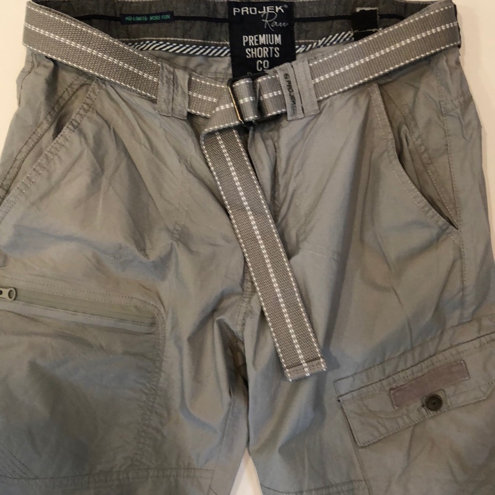 Comfort and style Cargo Shorts with Belt